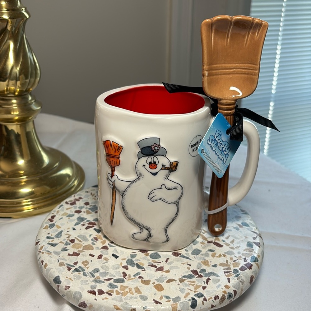 Rae Dunn Frosty the Snowman coffee/tea/cocoa mug
